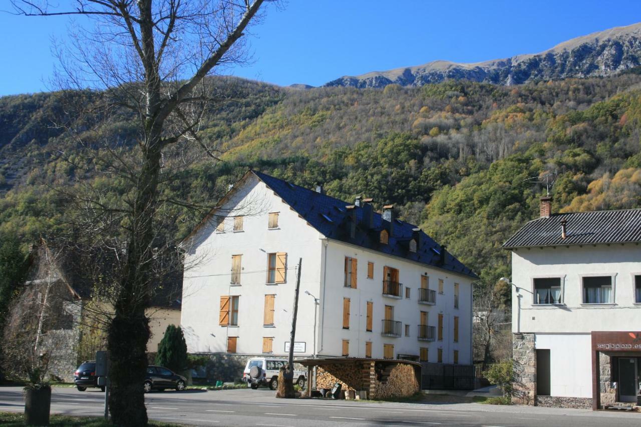 Esera Dos Catedrales Apartment Villanova Exterior photo